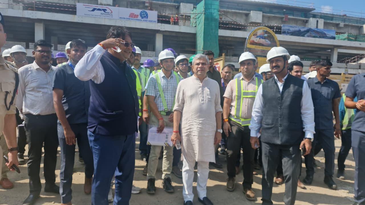Shri Ashwini Vaishnaw, Minister of Railways visits Bilimora Bullet Train station for Mumbai-Ahmedabad Bullet Train Project